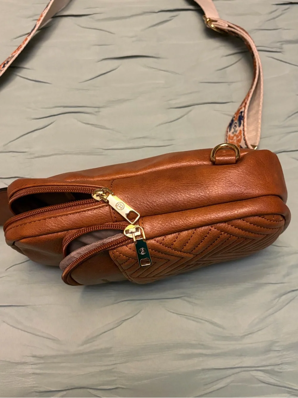 Quilted Tan Crossbody Bag and Wallet Set with Patterned Strap - Unknown Brand